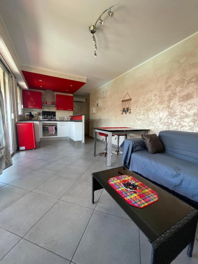 Superbe 2 Pieces Appartement A 5Min De La Mer Free Wifi Et Parking Nice Exterior photo